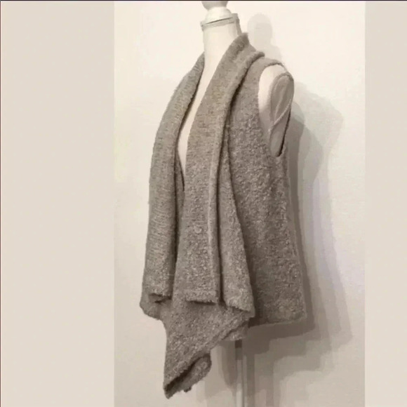 Soft Joie Orrin Boucle Sweater Vest Med Grey EUC​​ - Picture 12 of 14